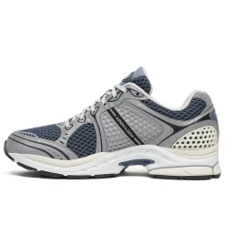ProGrid Triumph 4 Fabricated Future|Saucony Clearance