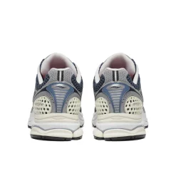 ProGrid Triumph 4 Fabricated Future|Saucony Clearance